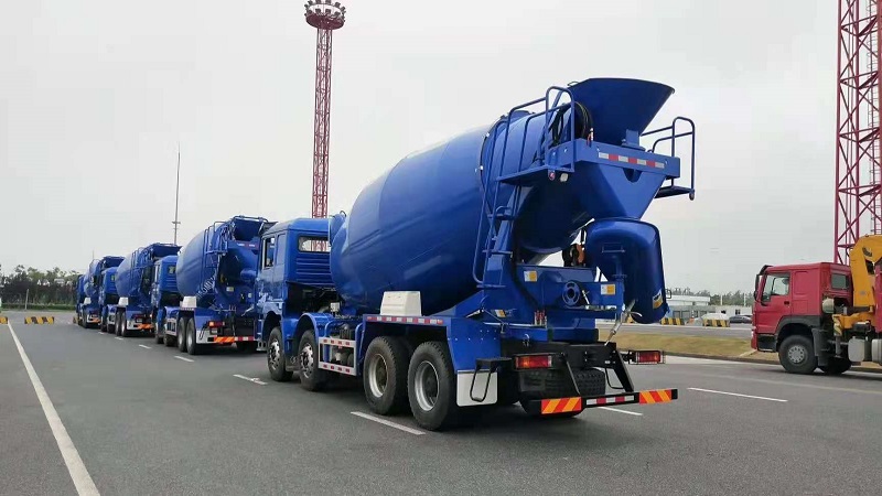 Shacman F3000 Mixer Truck 8x4